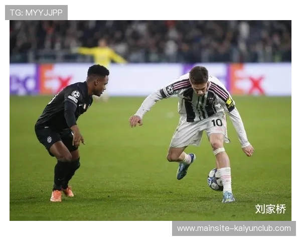 尤文左翼推进更有冲击，坎比亚索横传被后卫抢先解围