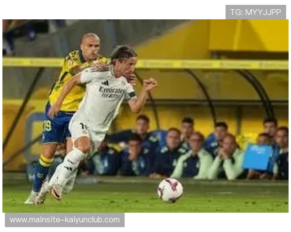 维尼修斯引领皇马战胜皇家社会，进入欧冠八强！